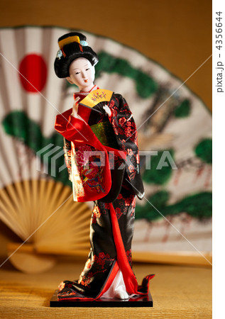 Geisha doll 4356644