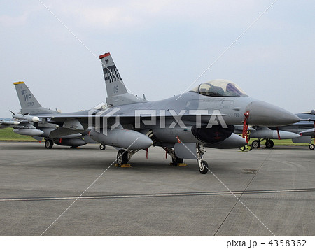 F-16ファイティング・ファルコン F-16ファイティング・ファルコン 4358362