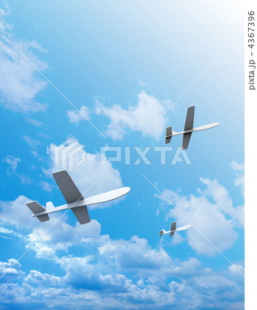 紙飛行機 飛行機 飛ばすのイラスト素材