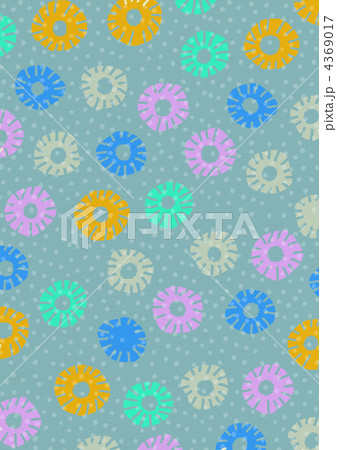 梅雨の季節の雨と花 4369017