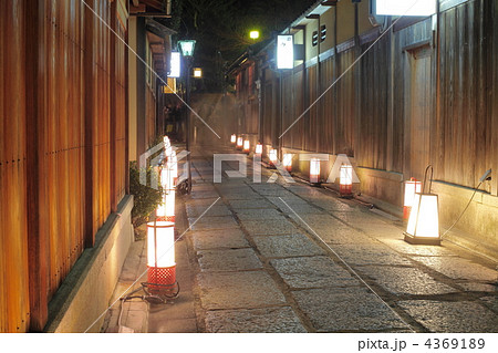 東山花灯路　石塀小路 4369189