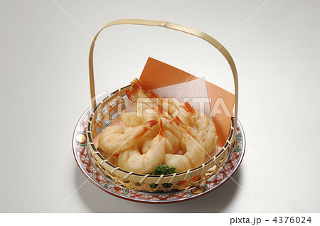 籠に入った海老天 4376024