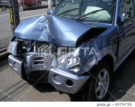 フロント大破の事故車 4379739