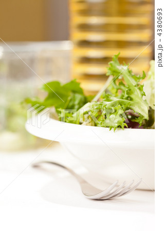 fresh salad 4380693