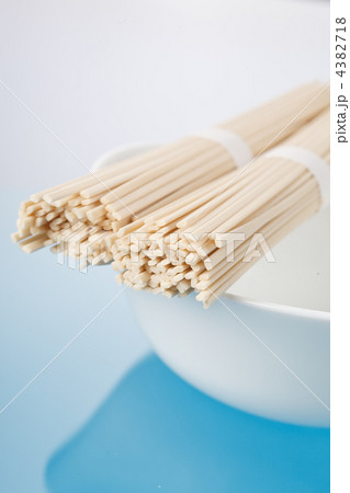 udon on the dish udon on the dish 4382718