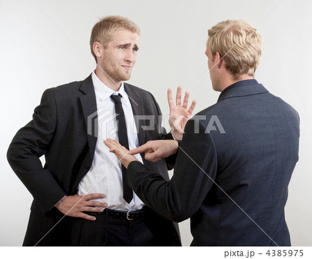 two businessmen discussing 4385975