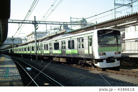 山手線　E231系　外回り　田端駅 4386618