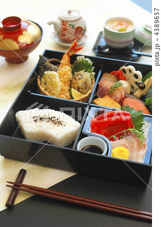 松花堂弁当 4389657