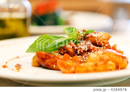 chicken with sesame 4389978