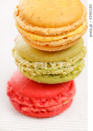 tasty macaroones tasty macaroones 4390180