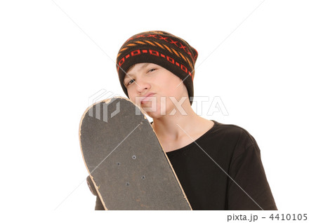The teenager with a skateboard 4410105