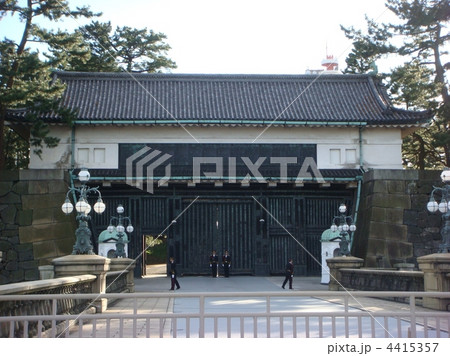 皇居正門の警衛交代 皇居正門の警衛交代 4415357