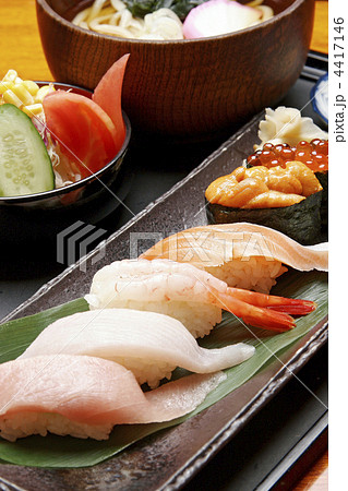 寿司定食 4417146