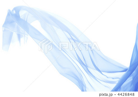 揺れる柔らかい布 4426848