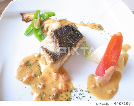 魚料理 魚料理 4437100