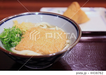 おいしいきつねうどんといなり寿司 4438762