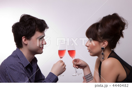 A young couple drinking rose wine 4440482