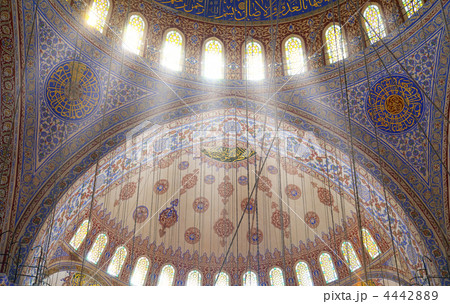 Interior of the Blue Mosque / Istanbul, Turkey Interior of the Blue Mosque / Istanbul, Turkey 4442889