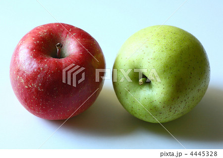 黄色と赤いリンゴ 4445328