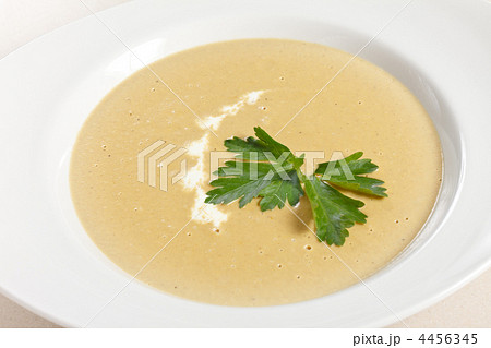 Onion Cream Soup 4456345
