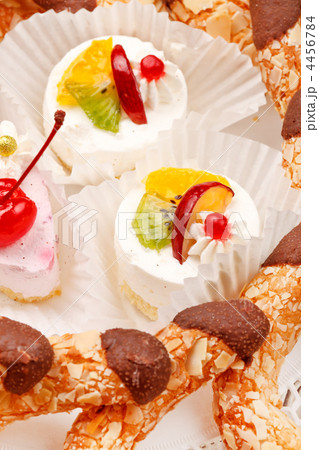 different kinds of dessert different kinds of dessert 4456784