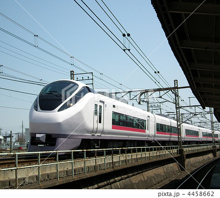 特急スーパーひたち　E657系　北柏駅 4458662