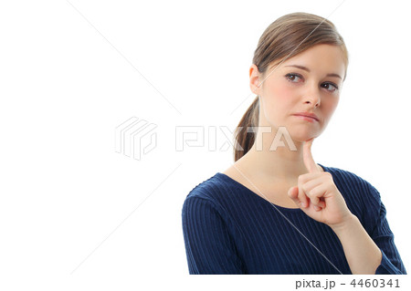 悩み事を考える・フランス人女性 4460341