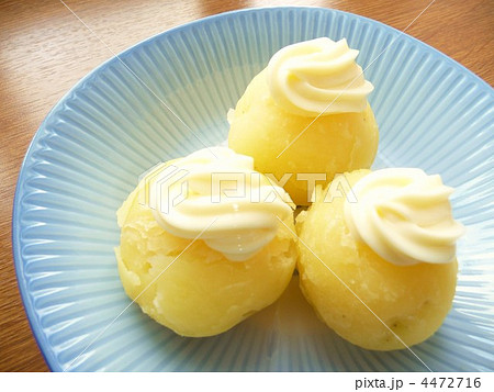 ホクホク　茹でたじゃがいも 4472716