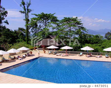 リゾートのプールサイド 4473051