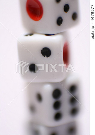 4479977