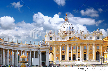 St. Peter's Basilica, Vatican City.  Italy 4483275
