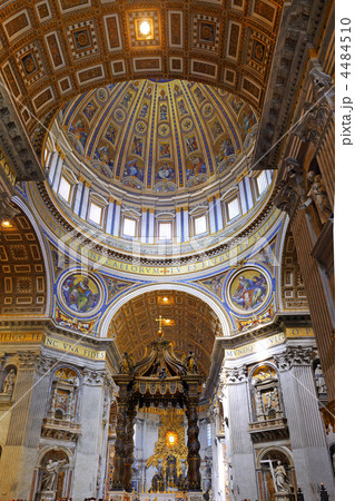 St. Peter's Basilica, . Indoor interior. Vatican St. Peter's Basilica, . Indoor interior. Vatican 4484510