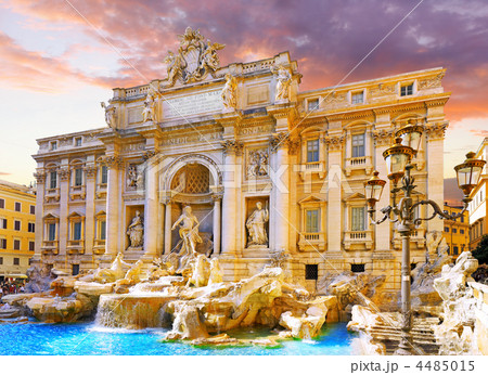 Fountain di Trevi ,Rome. Italy. Fountain di Trevi ,Rome. Italy. 4485015