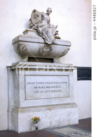 Statue in Duomo Santa Maria Del Fiore. Florence. Statue in Duomo Santa Maria Del Fiore. Florence. 4486827