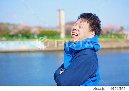 爆笑 大笑い 男性の写真素材
