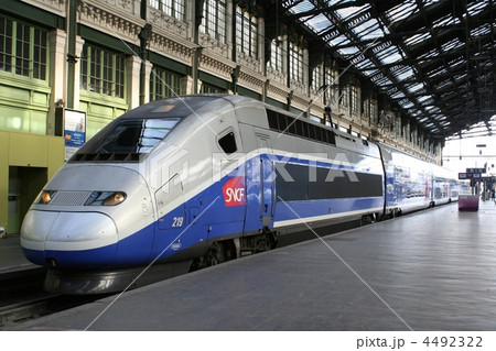 パリリヨン駅のTGV 4492322