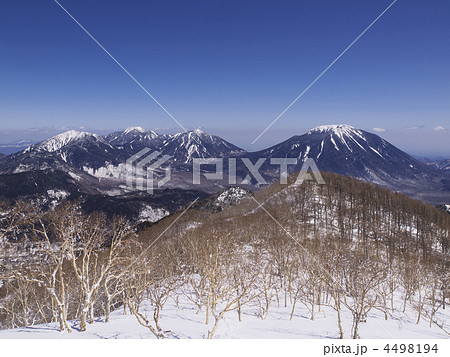 男体山と中禅寺湖 4498194