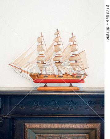 アンティークなモデルシップ 4498733