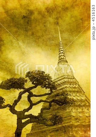 Vintage image of Golden stupa in Wat Phra Kaew, Bangkok Vintage image of Golden stupa in Wat Phra Kaew, Bangkok 4516163