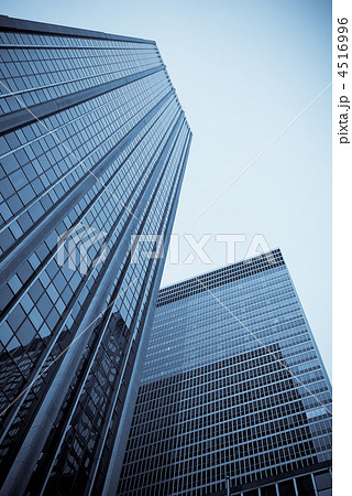 windows of office buildings 4516996