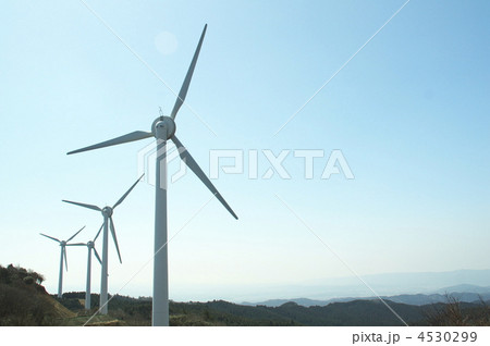 三重県・青山高原の風力発電施設-6 三重県・青山高原の風力発電施設-6 4530299