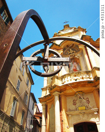 Cappella della Madonna del Rosario, Siena 4531311