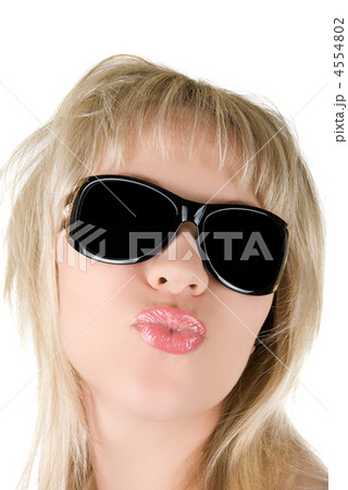 blow a kiss 4554802