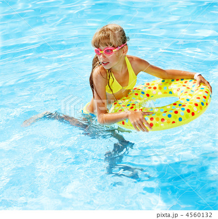 Child in swimming pool. 4560132