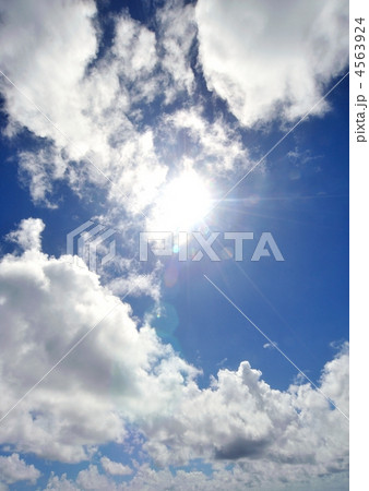 与論島の空 4563924
