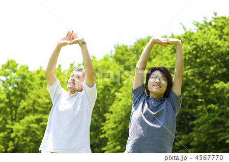 リフレッシュする親子 リフレッシュする親子 4567770