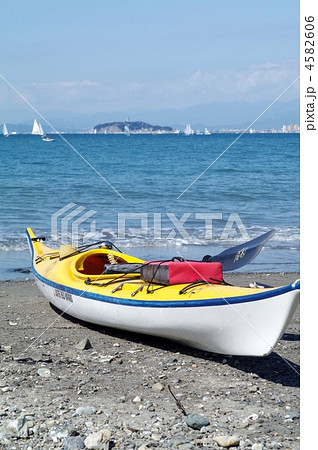 シーカヤックとカップル 4582606