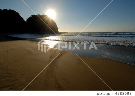 多々戸浜の朝　991 4588698