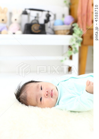 生後三ヶ月の男の子 4588710