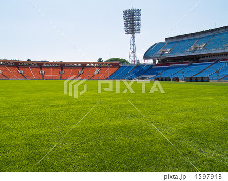 empty football field 4597943